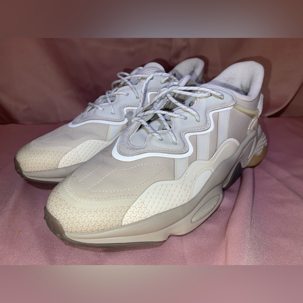 adidas Men’s Ozweego Sneakers - Picture 4 of 9